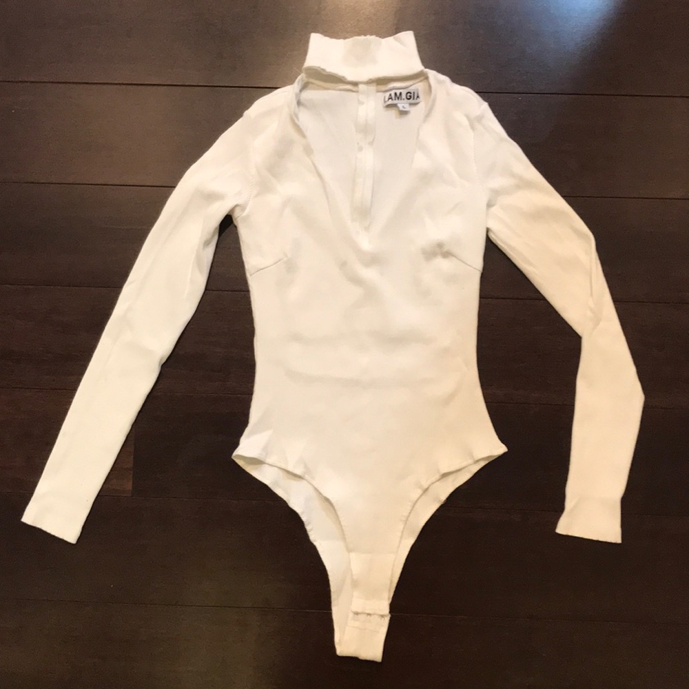 White Ribbed Body Suit - Picture 2 of 6